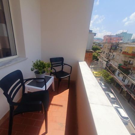 Apartment In The Heart Of Tirana , Bllok Buitenkant foto